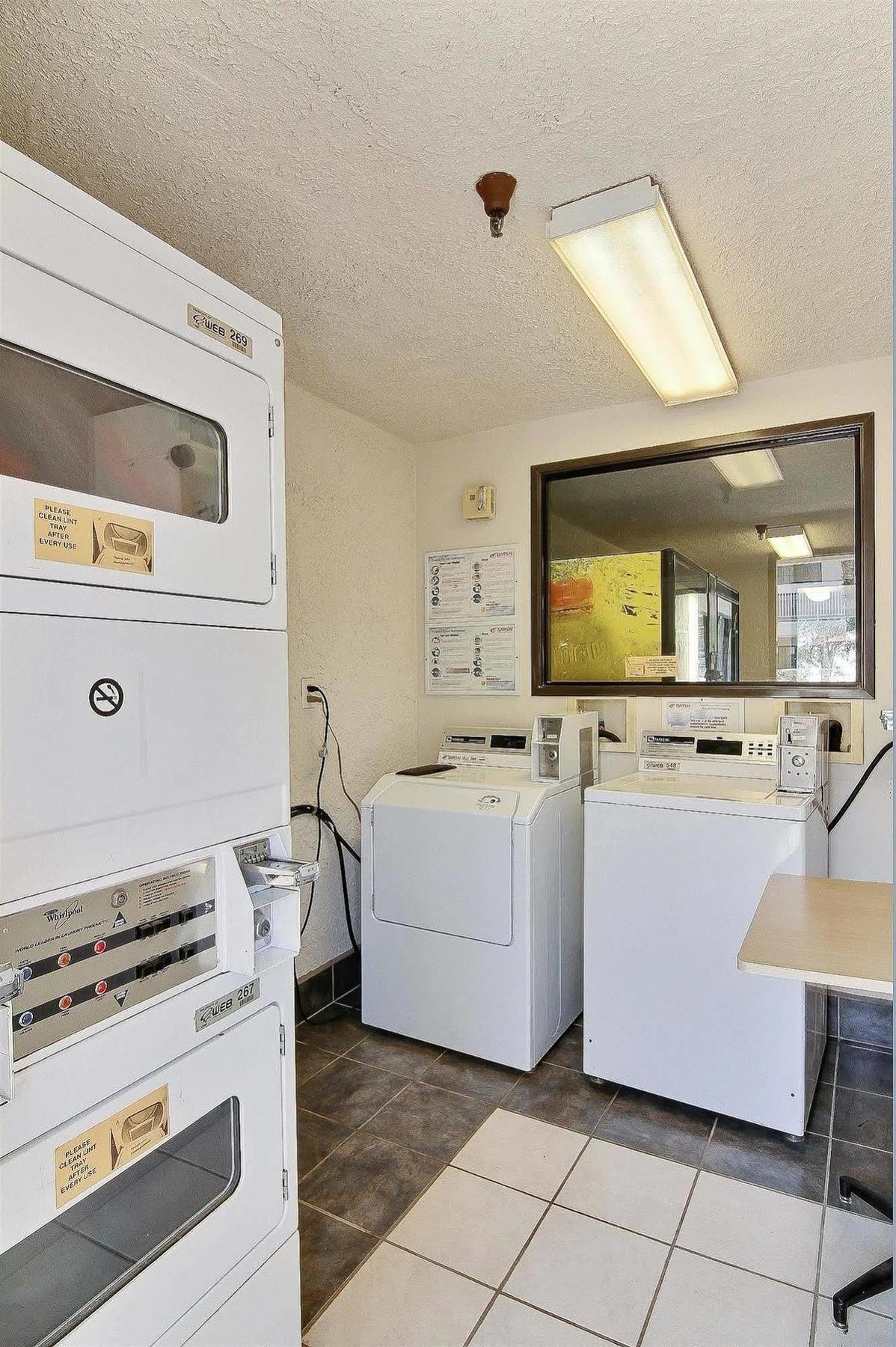 Motel 6-Thousand Oaks, Ca นิวเบอรี พาร์ค ภายนอก รูปภาพ