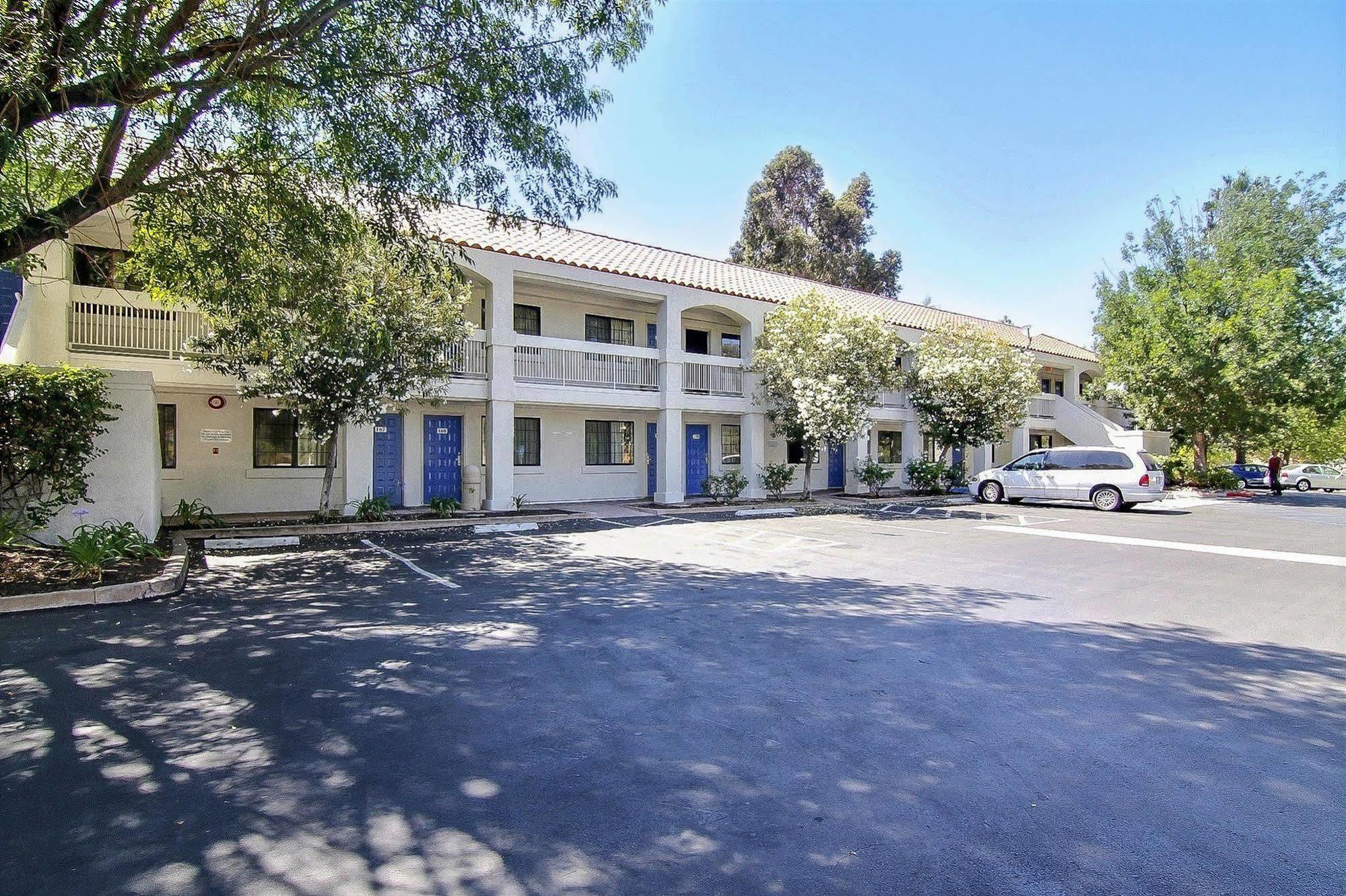 Motel 6-Thousand Oaks, Ca นิวเบอรี พาร์ค ภายนอก รูปภาพ